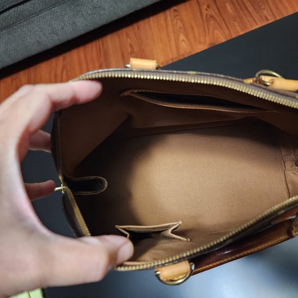 Authentic Louis Vuitton Alma PM - Picture 7 of 15